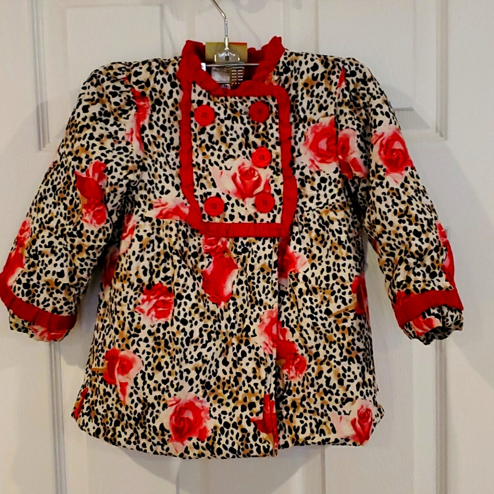 NWOT 2T Peacock with Cap